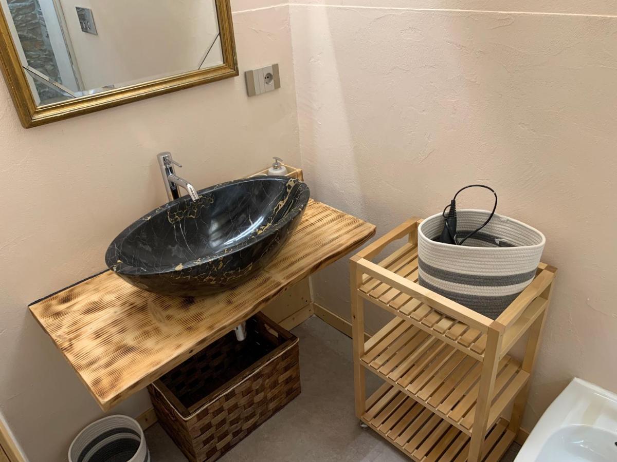 Rock & Wood - Apartment & Room Специя Екстериор снимка
