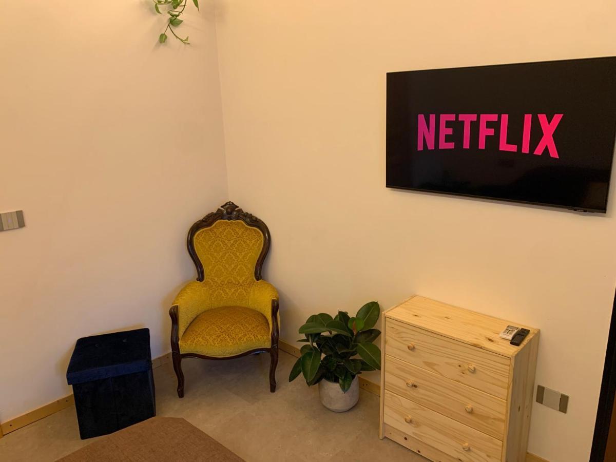 Rock & Wood - Apartment & Room Специя Екстериор снимка