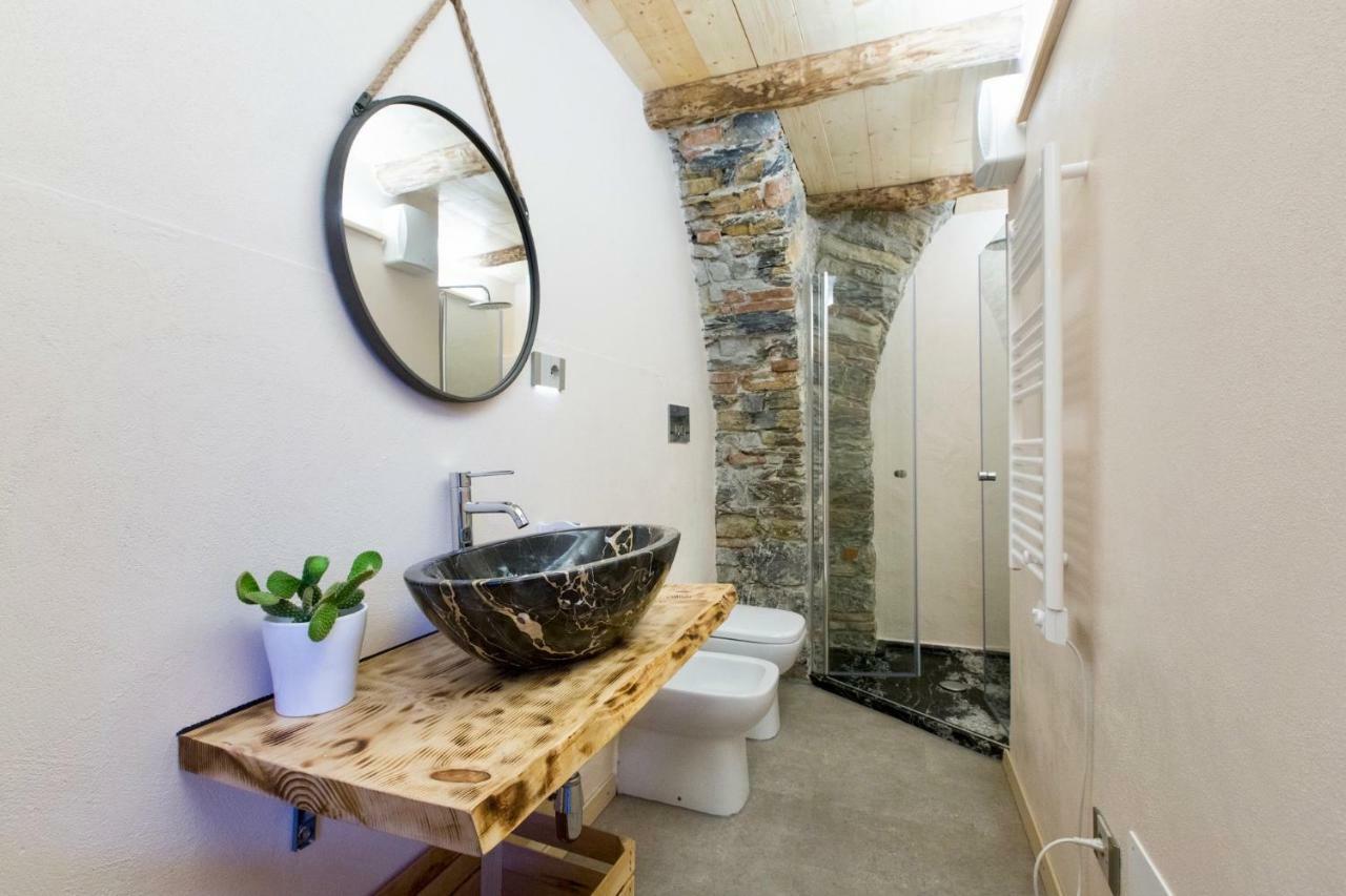 Rock & Wood - Apartment & Room Специя Екстериор снимка